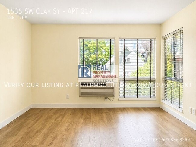 Building Photo - 1535 SW Clay St