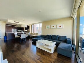 Building Photo - Fully furnished unit at the Watermark!