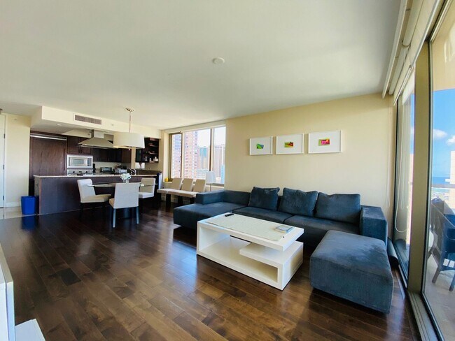 Primary Photo - Fully furnished unit at the Watermark!