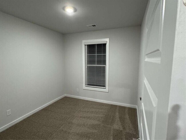 Building Photo - 2554 Harbor Rdg Pass