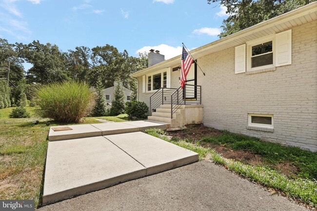 Building Photo - 11929 Waples Mill Rd
