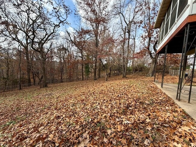 Building Photo - 14911 Dutchmans Dr