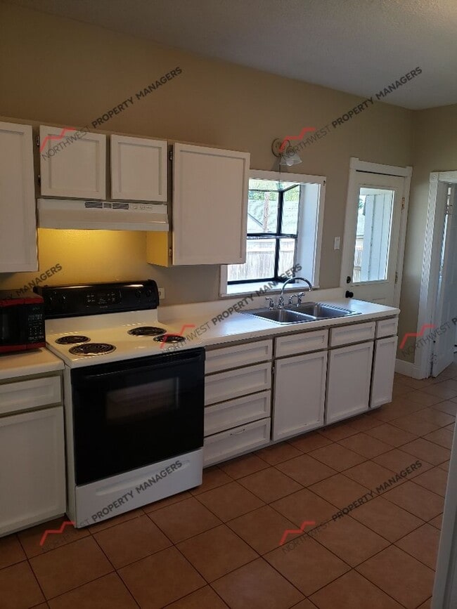 Building Photo - STATUS: AVAILABLE  | R191B | $1795