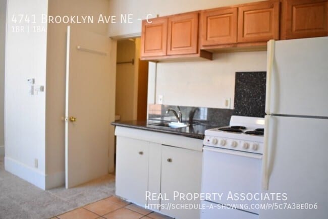 Building Photo - 4741 Brooklyn Ave NE