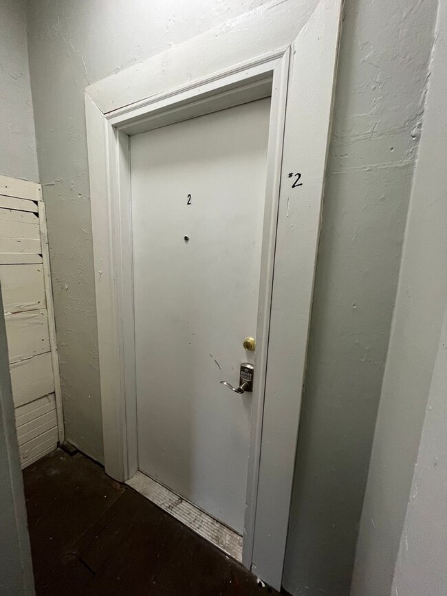 Building Photo - 1222 Columbia St