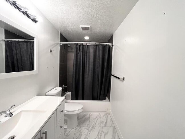 Building Photo - 9729 Fira Ln