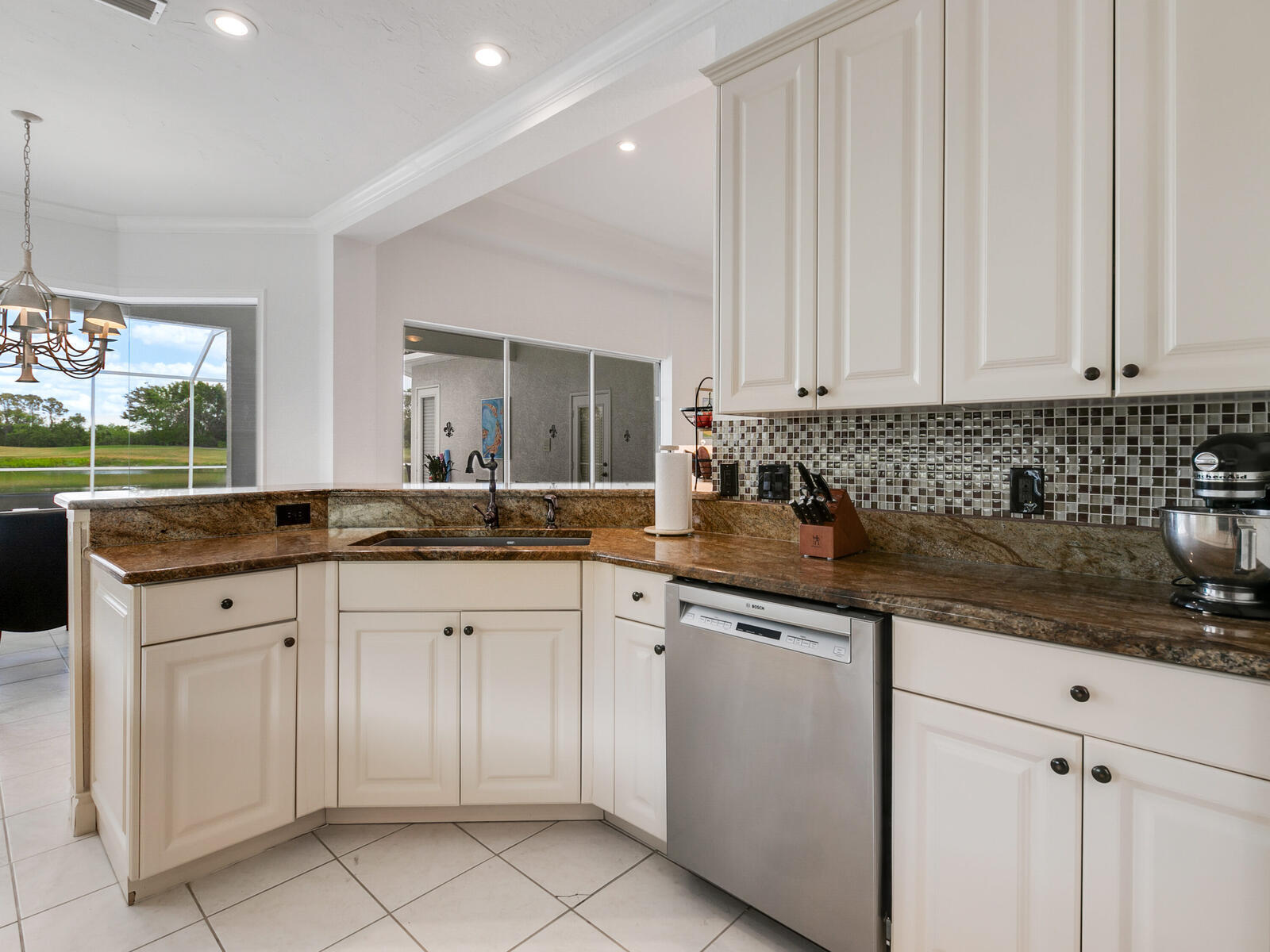 Building Photo - 7535 Ascot Ct