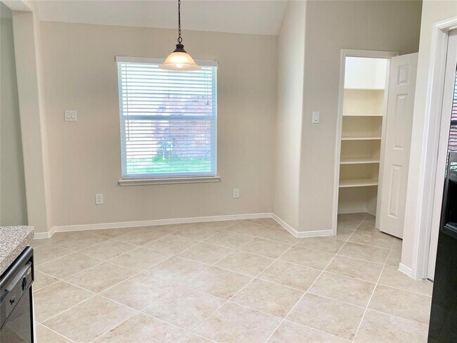 Building Photo - 2438 Ranch Hollow Ct