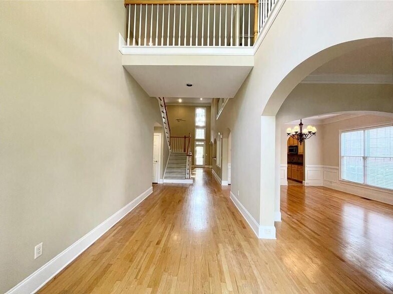Building Photo - 455 Wembley Cir