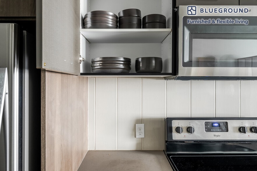 Building Photo - 123 Broadway-SI FL5-ID826