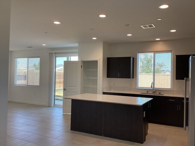 Building Photo - Welcome To The Riverstone Resort Community!!!