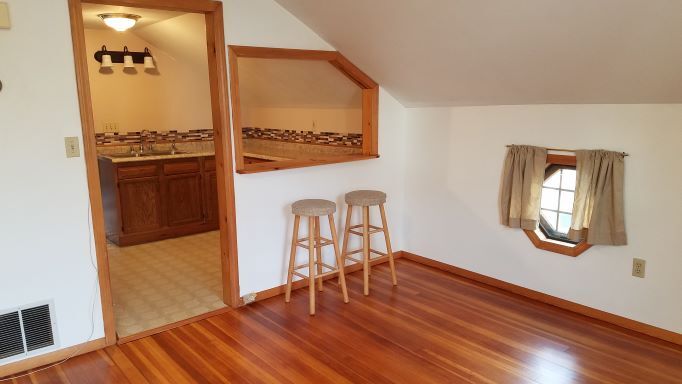 Living Room - 6 Briggs St