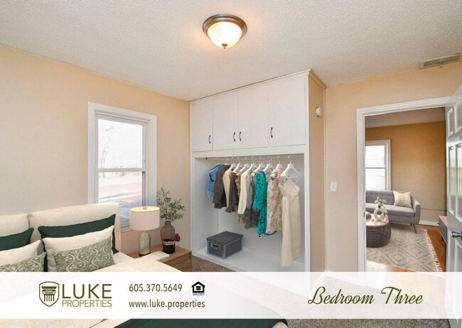 Building Photo - 2310 S Euclid Ave