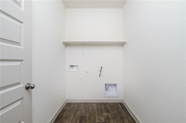 Building Photo - 128 Big Sandy Creek Dr