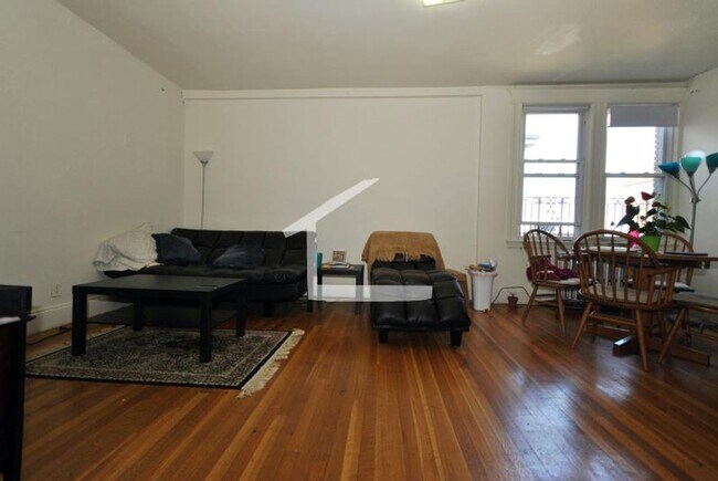Primary Photo - No Brokers Fee, No Security Deposit, Heat,...