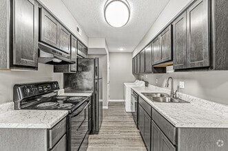 Building Photo - Oakbrook Village