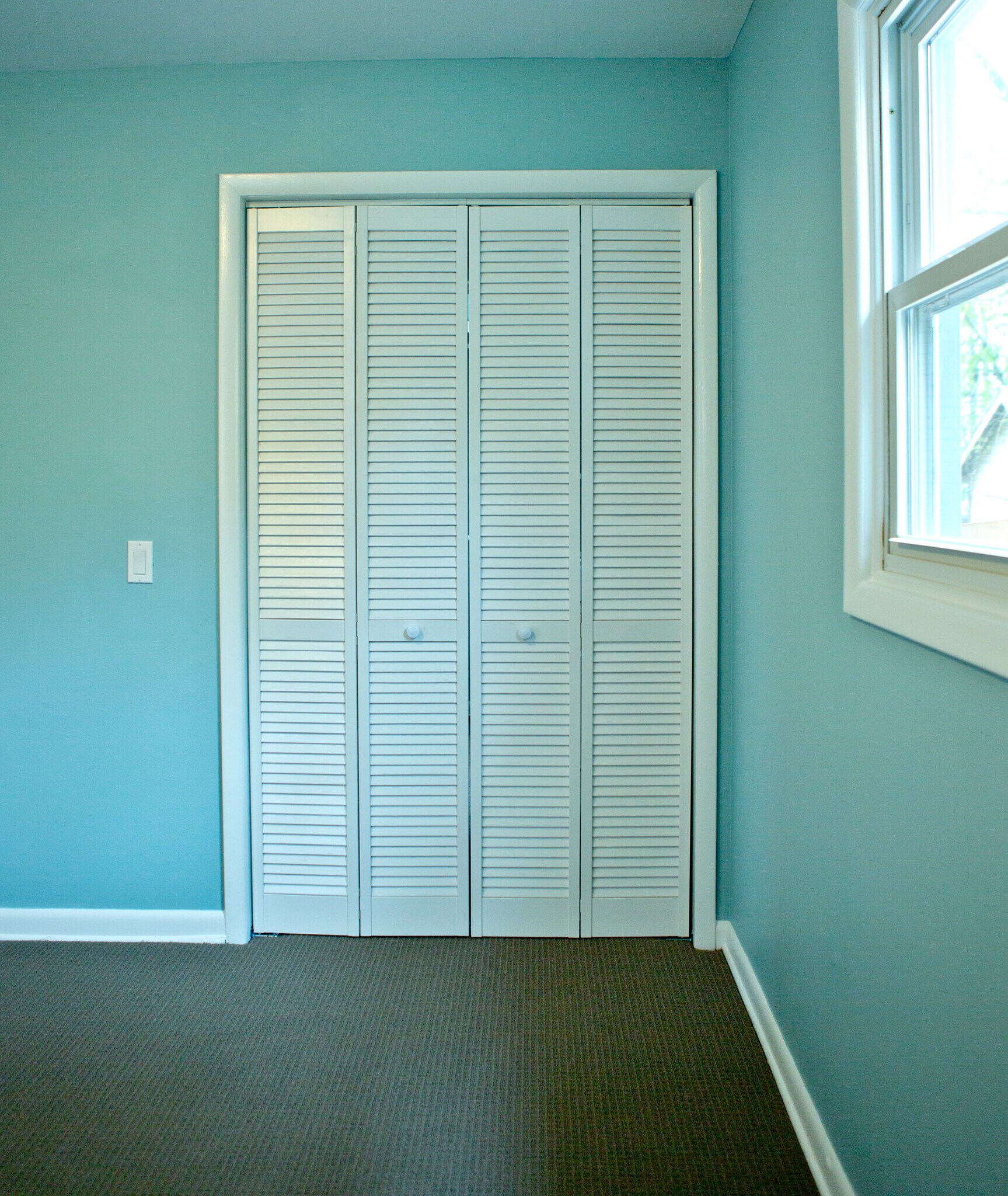 Building Photo - 225 Buell St