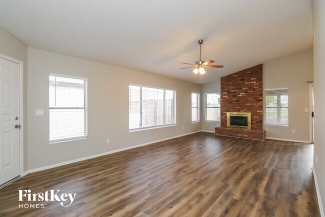 Building Photo - 8545 N 108th Ln