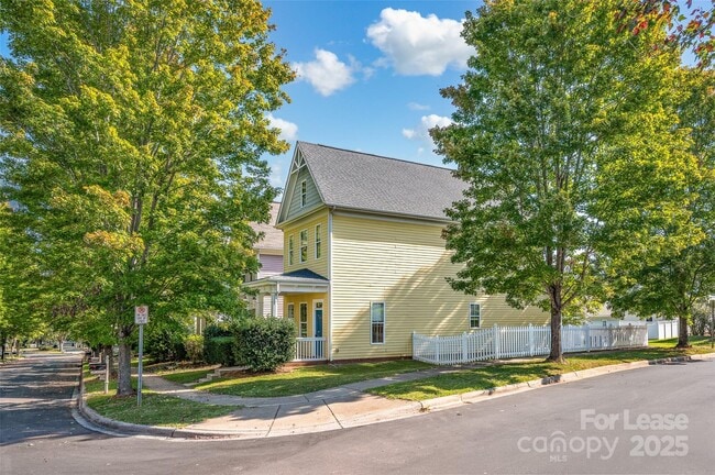 Building Photo - 104 Kensington St