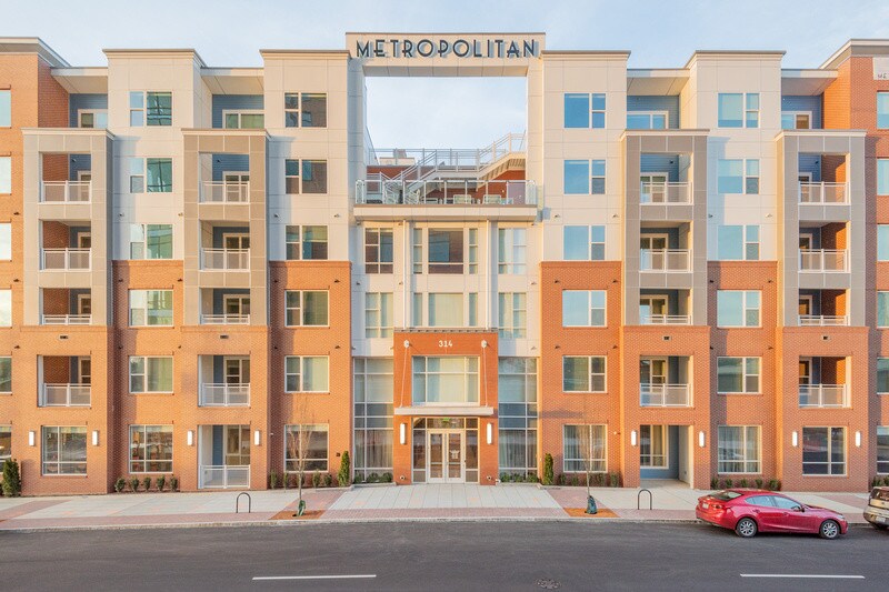 Metropolitan Apartments Llc Raleigh Nc Apartment Finder