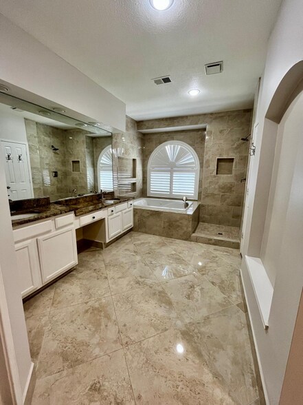 Building Photo - 3109 Glenmere Ct