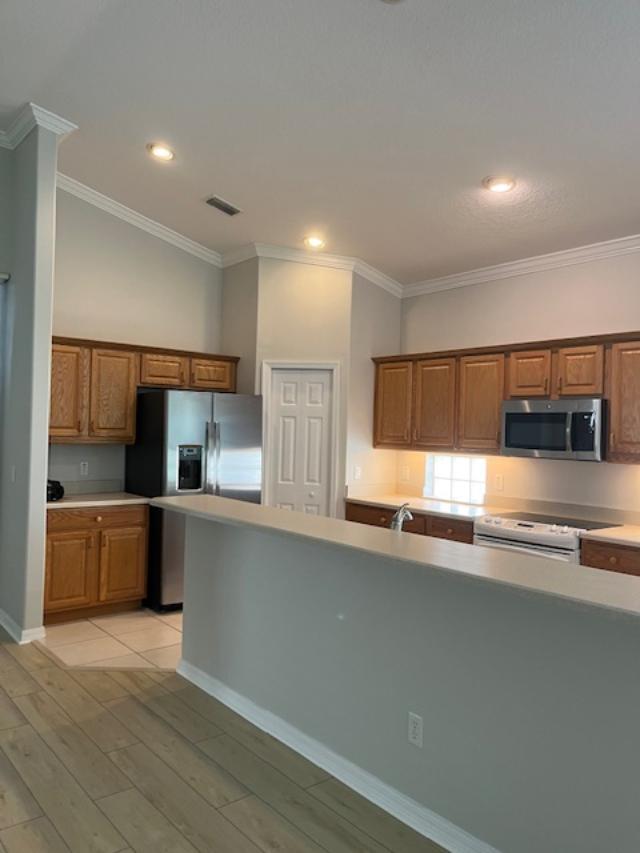 Kitchen - 1641 N Shadowview Path