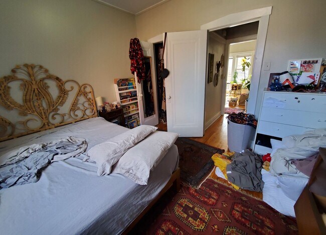 Building Photo - 2068 W Hutchinson St