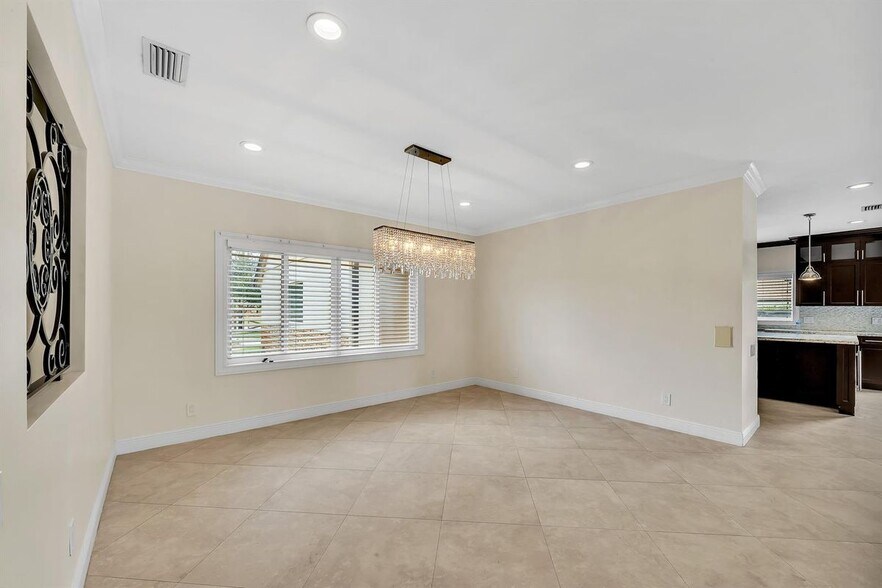 Building Photo - 4920 SW 170th Ave