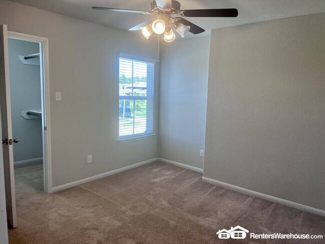 Building Photo - Welcome Home!