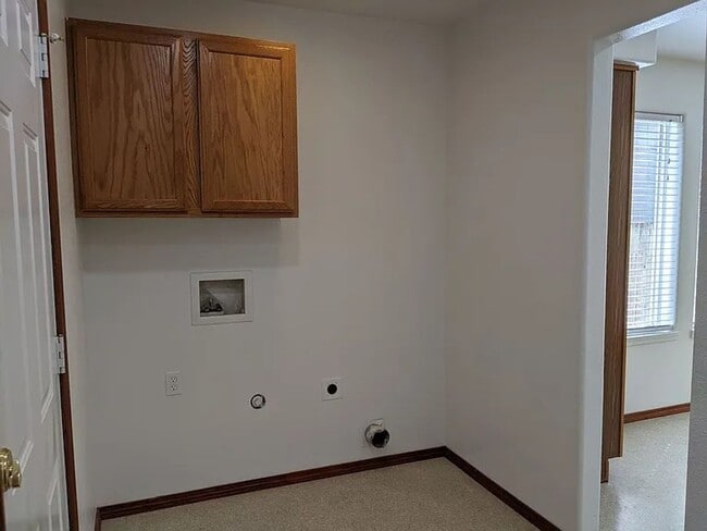 Building Photo - 759 Stephens Dr