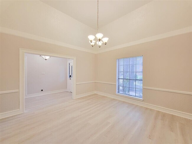 Building Photo - 12910 Golden Rainbow Dr