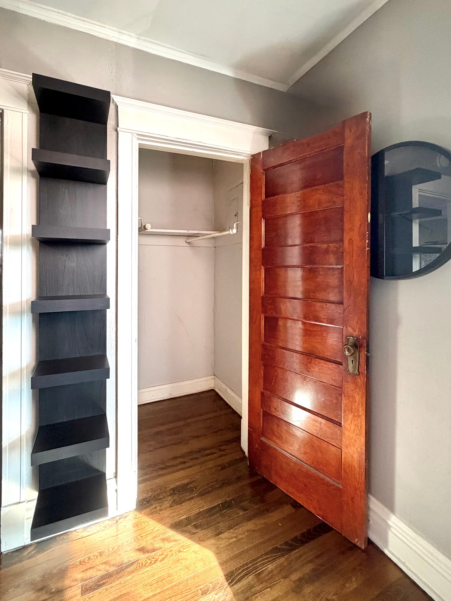 Building Photo - 3836 Wyandotte St