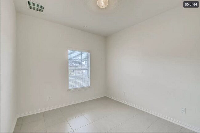 Building Photo - 116 Cipressi Cv