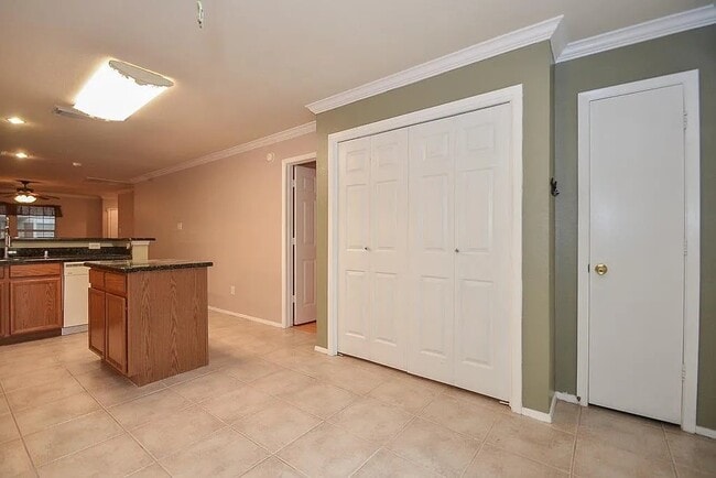 Building Photo - 6137 Lone Prairie Way
