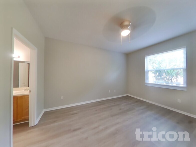 Building Photo - 715 Grand Canyon Dr