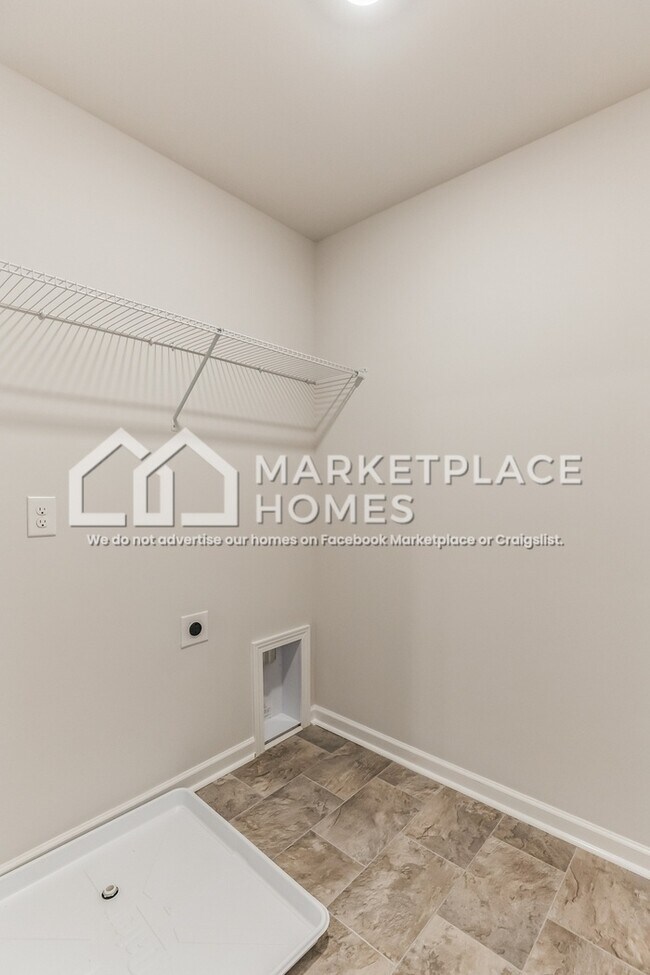 Building Photo - 7280 Scotlyn Wy