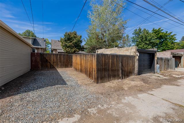 Building Photo - 3534 Clay St