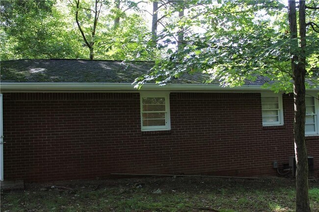 Building Photo - 964 Myrtle St