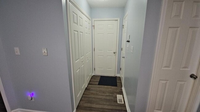 Building Photo - 108 Kimeo Way