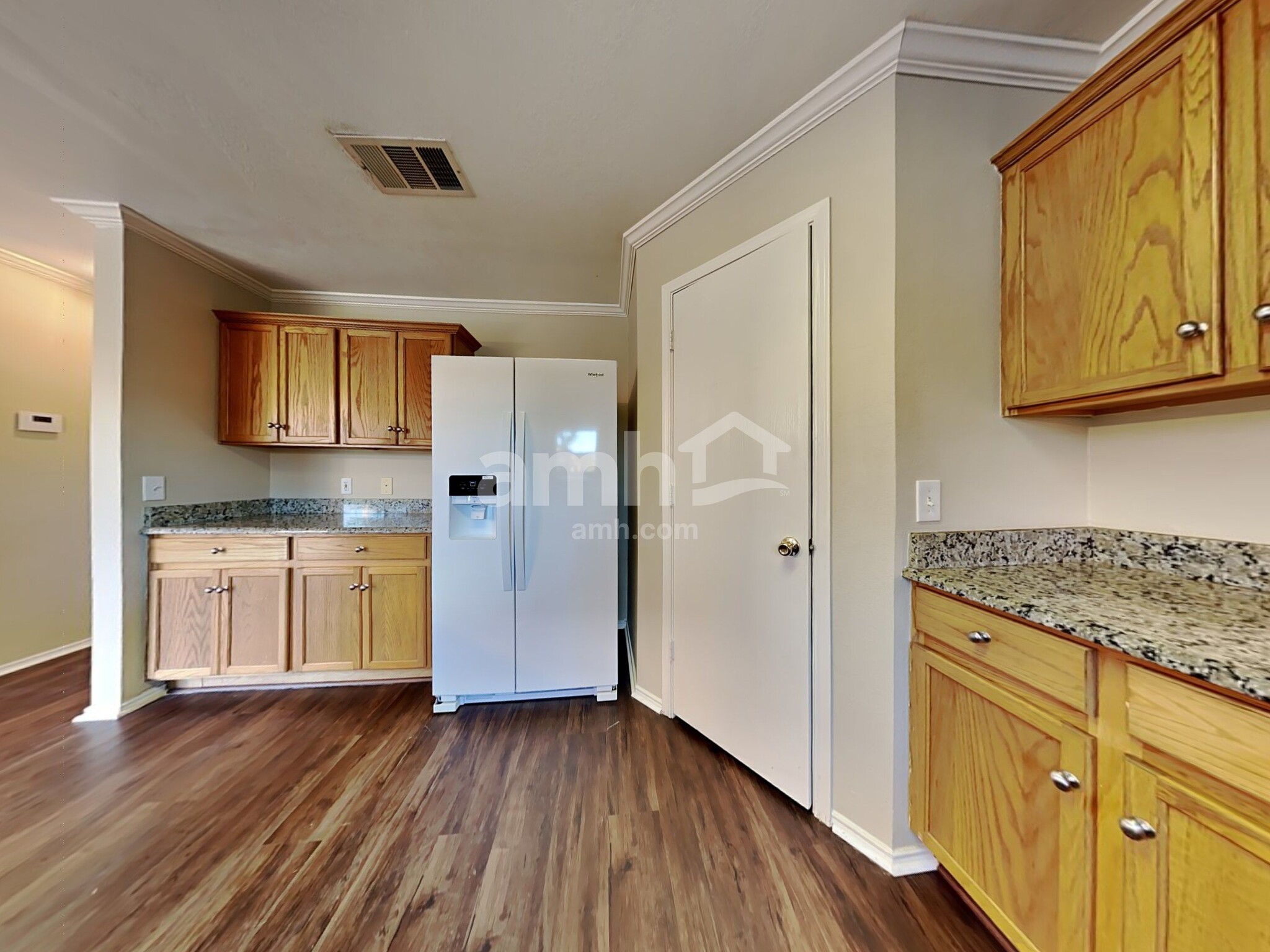 Building Photo - 3104 Pinehurst Ct