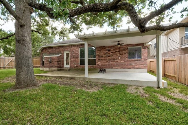 Building Photo - 10800 Split Stone Way