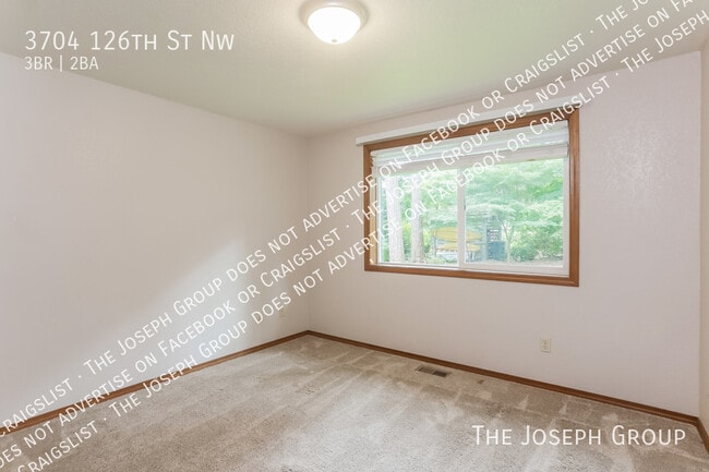 Building Photo - 3704 126th St NW