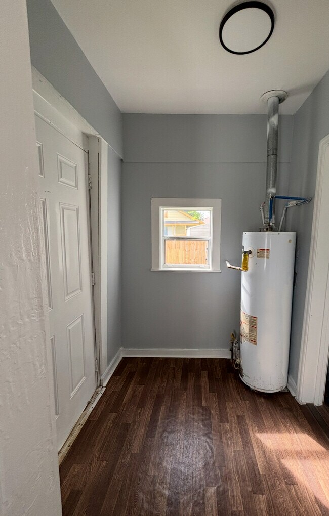 Building Photo - 1128 Alabama Ave