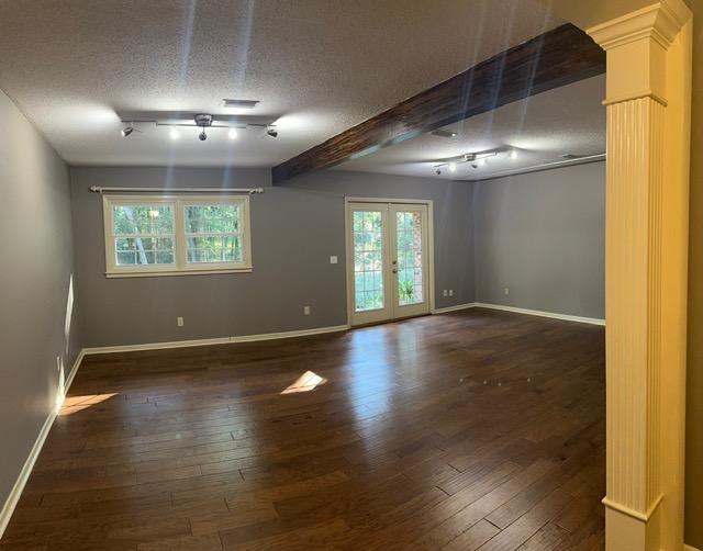 Building Photo - 608 Northside Dr