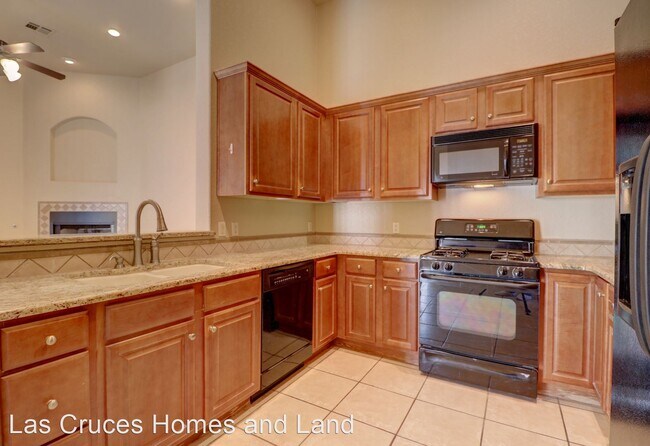 Building Photo - 2 br, 2 bath House - 1293 Mission Nuevo Un...