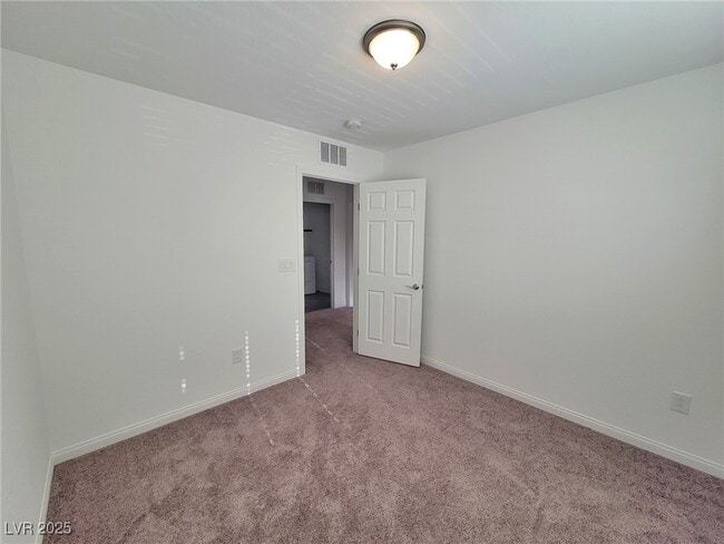 Building Photo - 7736 S Westwind Rd