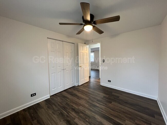 Building Photo - 231 Ridgefield Ln