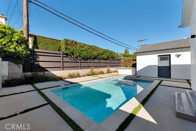 Building Photo - 4941 Hesperia Ave