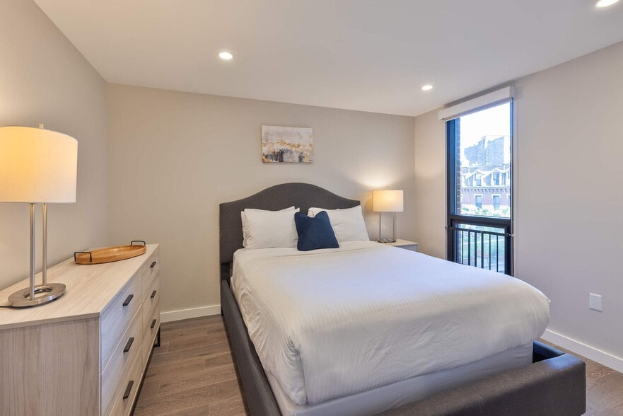 Building Photo - 240 Freedom Trl