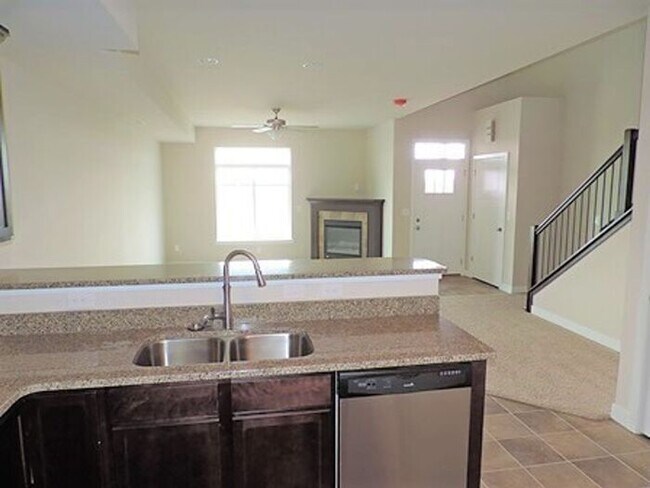 Building Photo - $2,000 | 3 Bedroom, 3 Bathroom Townhome | Pet Friendly | Available for August 1st, 2026 Move In!